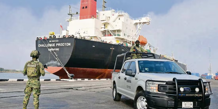 Detectan red de fayuca de gasolina y diesel de EU a México