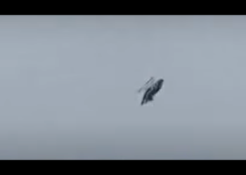 Mueren cinco turistas españoles en Nueva York al precipitarse su helicóptero en el río Hudson