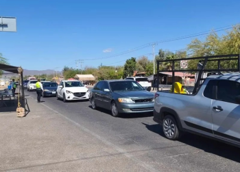 Registran Entre 300 y 400 Vehículos por Hora en Salida de San Pedro este Sábado de Gloria