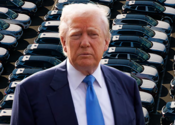 Trump firmará prórroga a aranceles de autos este martes; los excluirá de tarifas de acero