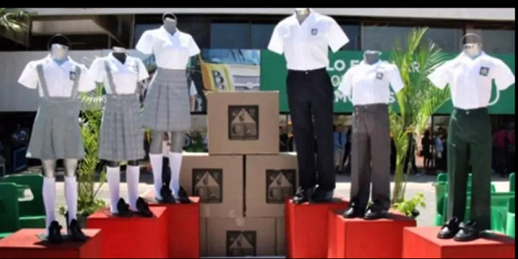 Uniformes escolares para el ciclo 2025-2026 se entregan el 20 de mayo: Froylán Gámez Gamboa