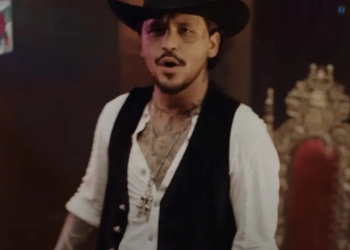 Christian Nodal estrena nuevas canciones y videos de ‘Amé’ y ‘El amigo’; así suenan