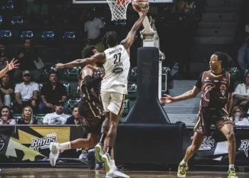 CIBACOPA: Rayos derrotan con autoridad a Frayles de Guasave en la Arena Sonora