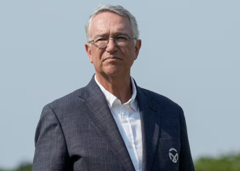 Un empresario ucranio, un falso heredero y un préstamo de 100 millones de dólares: la rocambolesca estafa contra Ricardo Salinas Pliego