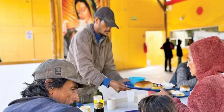 Calor extremo, el reto de migrantes