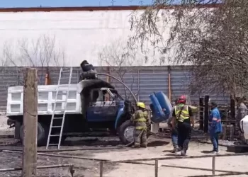 Evacuan a 45 Niños de Preescolar por Explosión de un Vehículo de Carga en Ejido La Victoria
