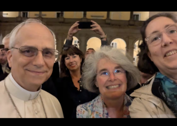 El Papa inicia su mandato con estilo conciliador para cerrar heridas