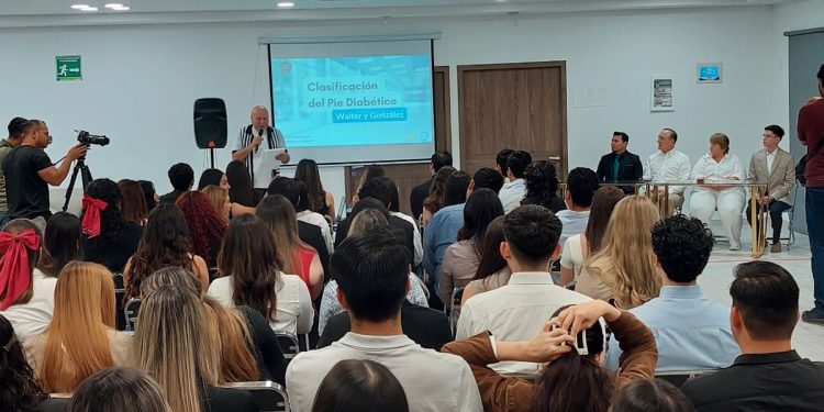 Realiza Colegio de Médicos de Sinaloa y Sonora Simposio sobre Pie Diabético en Los Mochis