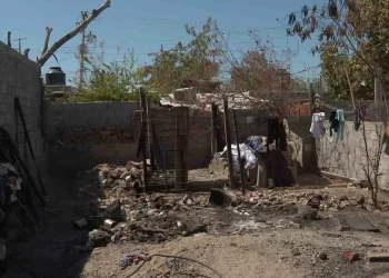 Mujer Pierde su Casa en Incendio de Hermosillo y Pide Ayuda; Un Inquilino Provocó el Fuego
