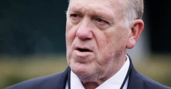 Zar fronterizo anuncia incremento de operativos para detener migrantes; amenaza a ciudades santuario