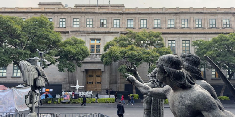 Padres pueden registrar a sus hijos con apellidos compuestos: SCJN