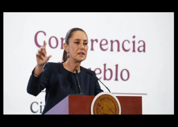 Sheinbaum anuncia aumento salarial del 9% a maestros: “Ojalá pudiéramos dar más”