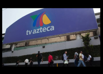 Los malabares de Ricardo Salinas para mantener a flote TV Azteca