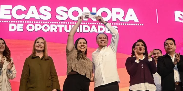 Dan más de 450 mil becas a estudiantes de nivel básico y superior en Sonora