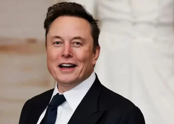 “La Tierra será destruida”: Elon Musk revela cómo y cuándo será el fin del mundo