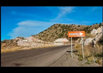 La carretera en Sonora que una facturera dejó sin reparar
