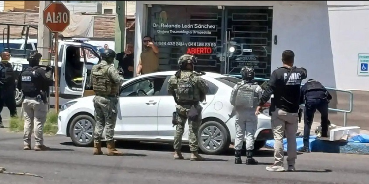 Enfrentamiento entre agente de la AMIC y delincuentes en CO; hieren a delincuente y detienen a tres