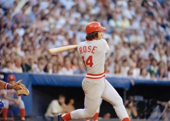 La MLB reincorpora a Pete Rose, haciéndolo elegible para el Salón de la Fama