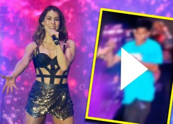 María León vive momento incómodo en Hermosillo; hombre sube al escenario y le arrebata el micrófono