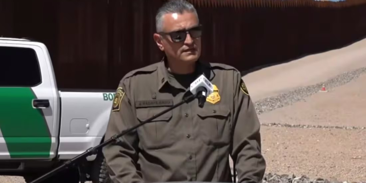 Patrulla Fronteriza advierte a migrantes procesos penales y deportación al sur de México; “No podrán intentarlo de nuevo”