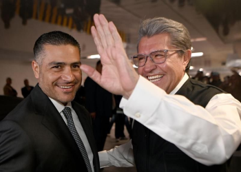 Recibe Monreal a García Harfuch, “el más eficaz del gabinete de Sheinbaum”, en San Lázaro