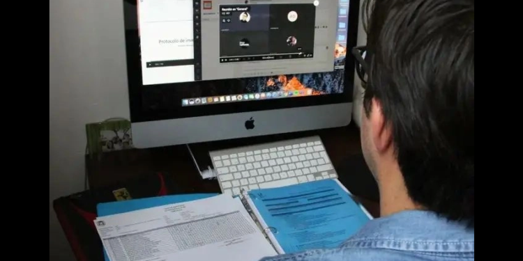 Tienen computadora 43.9% de los hogares en México: Inegi