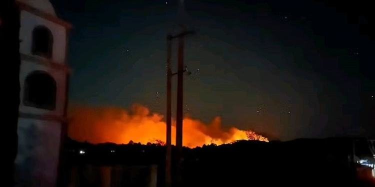 “No hay daños a la población ni a ranchos en Nacoazi Chico por incendio forestal”: Protección Civil