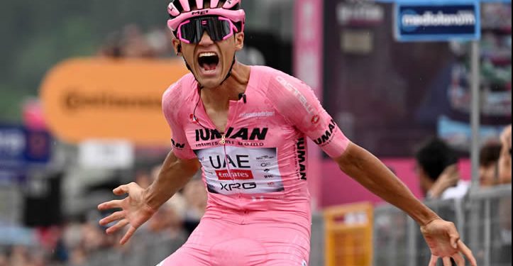 Isaac del Toro gana la etapa 17 del Giro de Italia, mantiene la ‘Maglia Rosa’ y se perfila para ser campeón