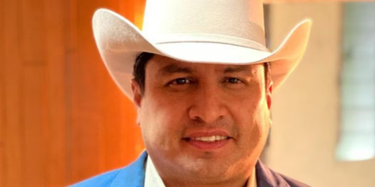 Cancelan visa de trabajo de EEUU a Julión Álvarez y suspende concierto en Texas