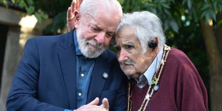 La izquierda hispanoamericana despide a Pepe Mujica: “¡Te vamos a extrañar mucho, viejo querido!”