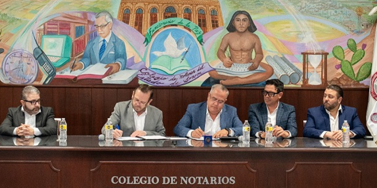 Signan convenio Notarios-IEE Sonora; darán fe de hechos durante el proceso electoral del PJL