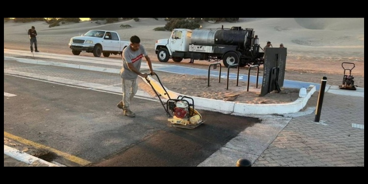 Aparición de baches en el Malecón de Huatabampito ponen en duda calidad del material con el que fue construido