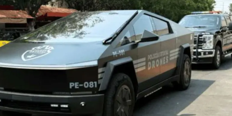 Por sumar patrullas Cybertruck a su flota reconoce embajada de EUA a Jalisco