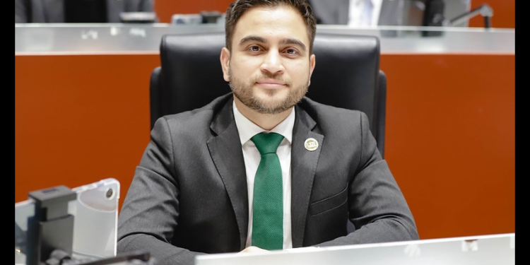 Impulsa servicios de salud psicológica para menores sonorenses