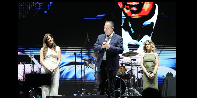 Hermosillo celebra 325 años con espectacular inauguración de Fiestas del Pitic a cargo de Toño Astiazarán