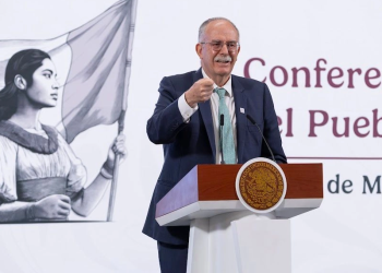 Culpa Berdegué a EU de que el gusano barrenador haya llegado a México