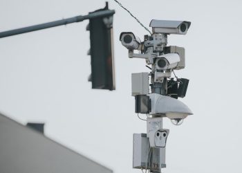 ¿ICE podría estar ‘siguiendo’ placas de vehículos en Arizona?