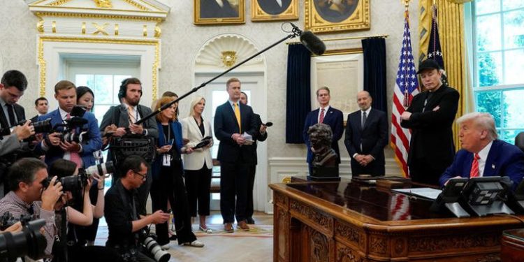 De hermanos a enemigos: cómo implosionó la extraña relación Trump-Musk