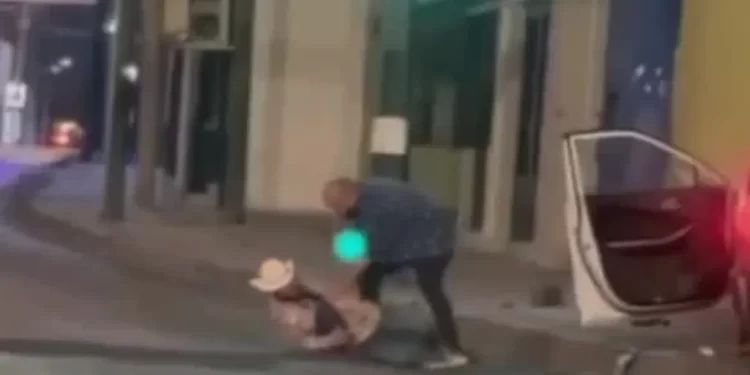 Ciclista Balea a Joven en Colonia Insurgentes en Hermosillo; Fue Trasladado al Hospital