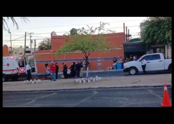 Agente de la AMIC atropella a menor de 13 años; la reportaron en buen estado de salud y consciente