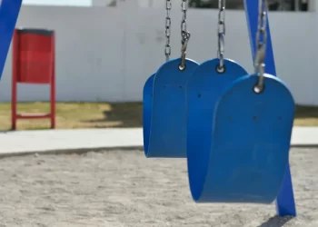 Menor de Edad Muere al Caer de Un Columpio en Rancho de Nogales