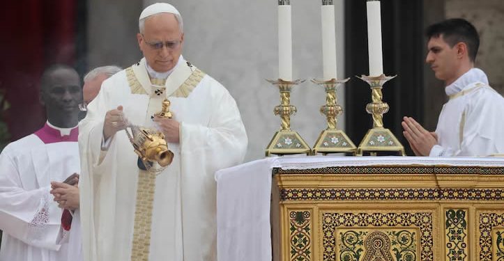 León XIV denuncia la “codicia de los ricos”, en pleno era de los magnates en el poder