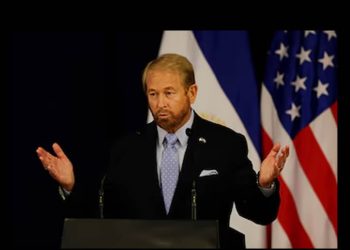 Ronald Johnson elogia al Departamento del Tesoro de EU tras identificar a instituciones mexicanas por lavado de dinero