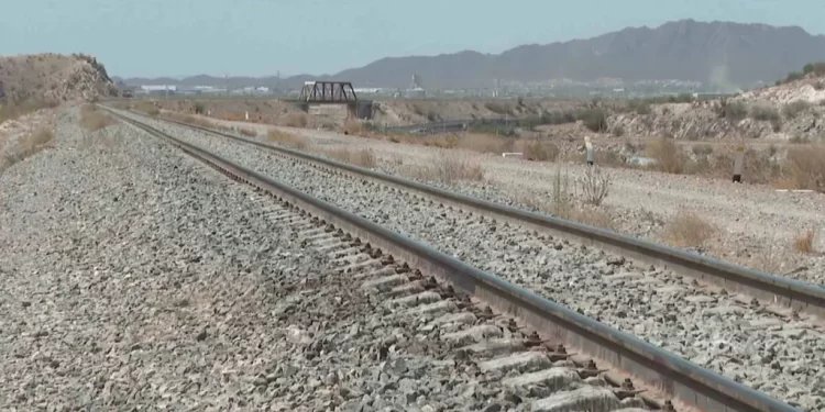 Sujeto Pierde la Vida al Ser Embestido por Un Tren de Carga en Hermosillo
