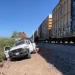 Tren Arrolla Auto que Intentó Ganarle el Paso en Empalme; Hay 2 Trabajadores Lesionados