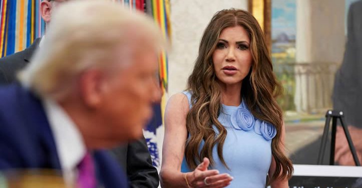 Sheinbaum responde a la acusación de la secretaria de Seguridad de Estados Unidos de “alentar” las protestas en Los Ángeles: “Es falsa”