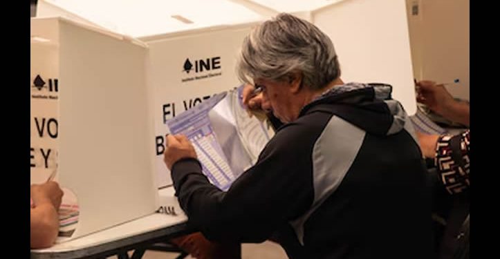 Inicia el cierre de casillas de la elección judicial, Veracruz y Durango