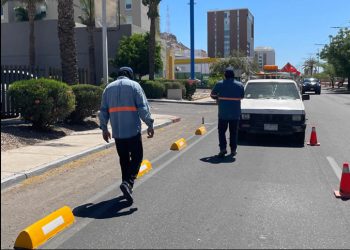 Instala Gobierno de Hermosillo conficibis en tramos del bulevar Río Sonora