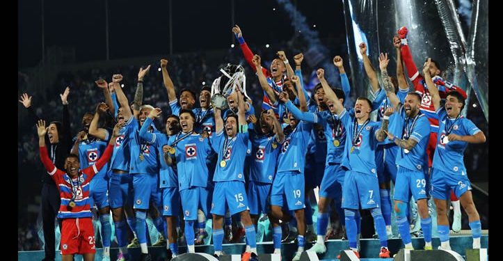 Cruz Azul gana la Concachampions con goleada a Vancouver