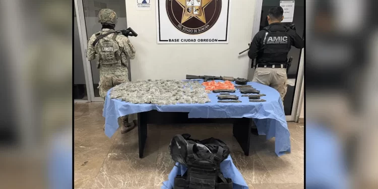 Decomisan armas, equipo táctico y drogas en Ciudad Obregón
